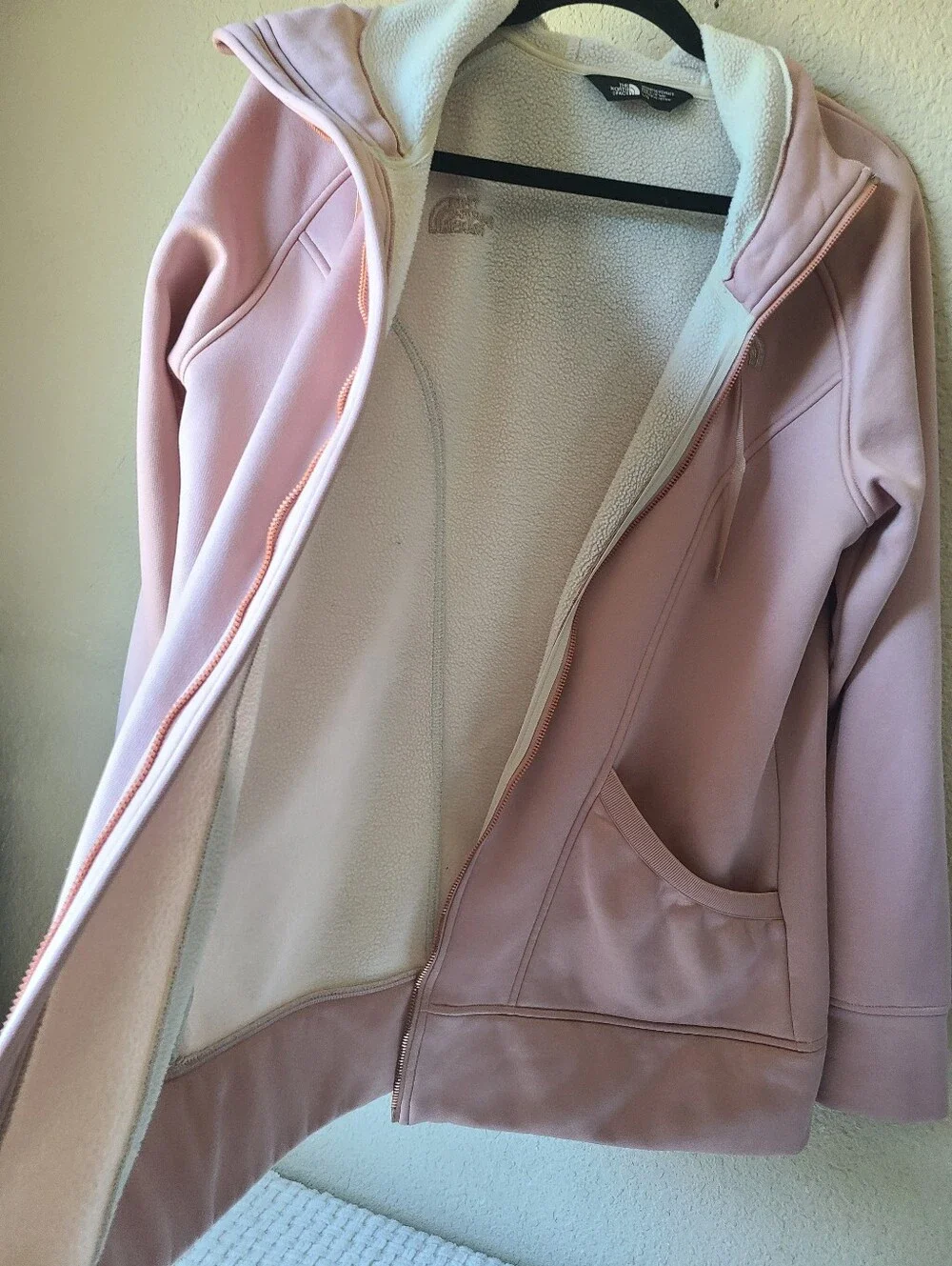 The North Face Women's Pale Pink Sherpa-Lined Zip Hoodie Women's Size L